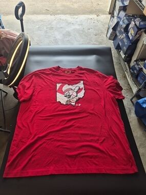 MLB Red Short Sleeve Graphic Tee with Mascot Patch